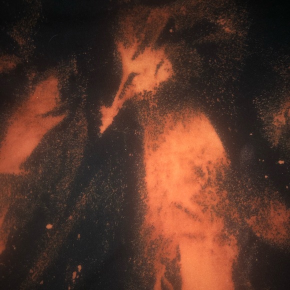 Ty Dye-Bleach a design original - brand new v neck - Picture 2 of 4